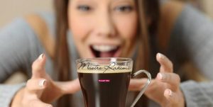 تأثیر مصرف قهوه بر سلامت زنان در میانسالی و سالمندی : تحلیل جامع پژوهش‌های جدید